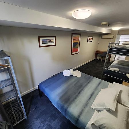 Big Backpackers Hostel Сидни Екстериор снимка